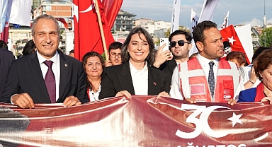 Üsküdar'da 30 Ağustos Zafer Bayramı Coşkuyla Kutlandı