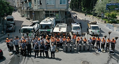 Zeytinburnu Sokaklarında Yaz Temizliği