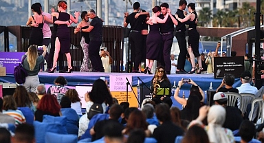 4. İzmir Şiir Hatları Buluşması başladı