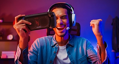 Acer İlk Avuç İçi Oyun Bilgisayarını Tanıttı: Nitro Blaze 7