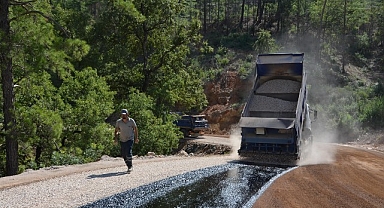 Alanya Dim grup yolu asfaltlandı