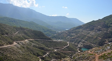 Alanya Dim grup yolunda asfalt hazırlığı