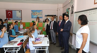 Başkan Önal'dan öğrencilere sürpriz ziyaret