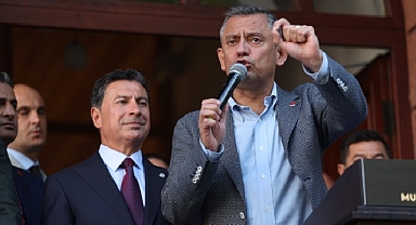 CHP Genel Başkanı Özgür Özel Muğla programı kapsamında Büyükşehir Belediyesi’ni ziyaret etti. 