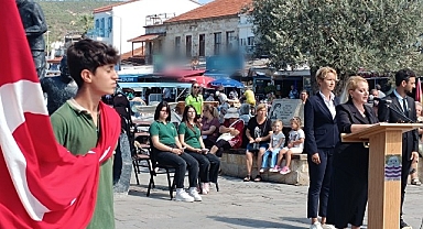 Foça kurtuluşunun 102. yılını kutladı.