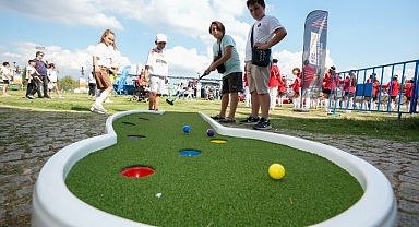 Gaziemirliler kentleri ve sağlıkları için spor yaptı