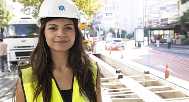 Girne Caddesi’ndeki yağmur suyu mazgalları yenileniyor