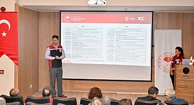 İzmir'de Yeni Bitkisel Üretim ve Hayvancılık Destekleme Modeli Tanıtılmaya Devam Ediyor: Üreticilere Üç Yıllık Güvence ve Yenilikçi Destekler 