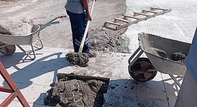 Kahramankazan Belediyesi, yeni eğitim öğretim dönemi öncesi ilçedeki okullara yönelik kapsamlı bakım ve onarım çalışması yapıyor