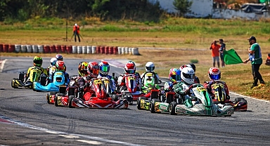 Karting 4. Ayakta Nefes Kesen Mücadele Yaşandı