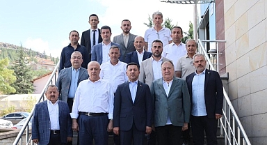 Nevşehir Belediye Başkanı Rasim Arı, Nevşehir Ticaret ve Sanayi Odasına (NTSO) iade-i ziyarette bulundu.