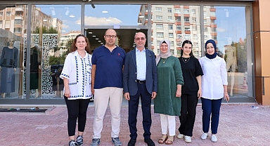 Selçuklu Belediye Başkanı Ahmet Pekyatırmacı, Elmalılı Hamdi Yazır Caddesi’nde bulunan esnafları ziyaret etti
