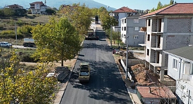 Asfalt Çalışmaları Yeniceköy Mahallesinde Devam Ediyor