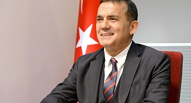 Başkan Abdullah Özyiğit, 29 Ekim Cumhuriyet Bayramı’nı kutladı