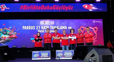 Başkan Altay TEKNOFEST’e Damga Vuran Kapsül Takımlarını Tebrik Etti