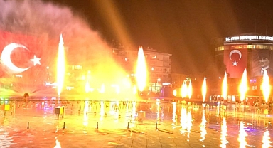 Başkan Çerçioğlu, Cumhuriyet'in 101. yaşında Aydınlıları sevilen sanatçılarla buluşturdu.