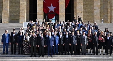 Başkan Çırpanoğlu, Başkent'in 101. yılında Anıtkabir'de