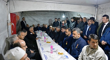 Başkan Çırpanoğlu'ndan Şehit Ailesine Taziye Ziyareti