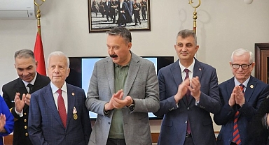 Başkan Sezer'den astsubaylara anlamlı ziyaret.