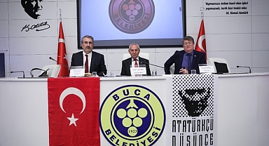 Buca'da Cumhuriyet Paneli'nde Atatürk vurgusu