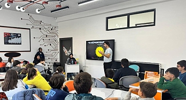 Canik'te Öğrencilere Akademik Eğitim 