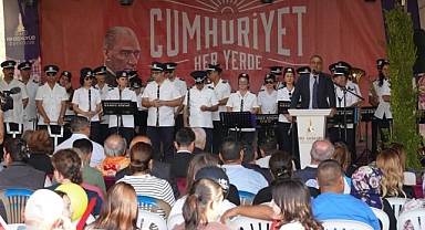 Cumhuriyet coşkusu Kemalpaşa'da başladı