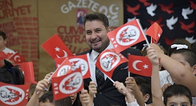 Cumhuriyet’in 101’inci yaşı törenle kutlandı.