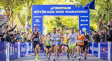 Decathlon Büyükada Yarı Maratonu Rekor Katılımla Tamamlandı