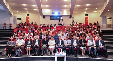 DEÜ'de Exposome-TR Sempozyumu: Çevresel Kirleticiler Masaya Yatırıldı.