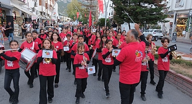 Dünya Bocce Şampiyonası kortej yürüyüşü ile başladı