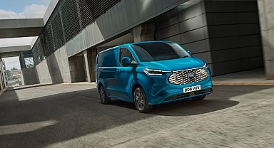 Ford Otosan'ın Yeniköy Fabrikası'nda Ürettiği E-Transit Custom, Avrupa Yollarına Çıktı
