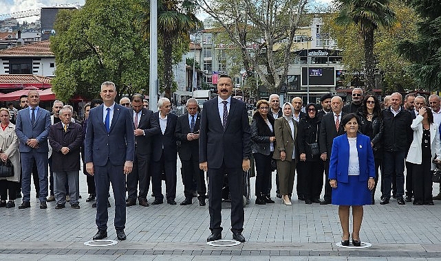 Gölcük'te Muhtarlar Günü törenle kutlandı.