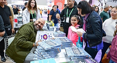 İZKİTAP’a ilk günden yoğun ilgi