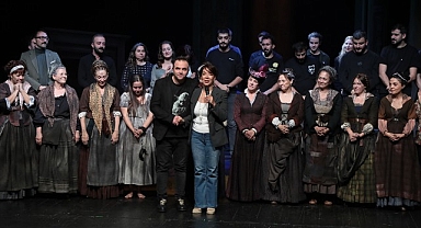 Kadınların sesi, Gök Kubbe'de yankılanıyor.