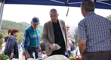 Kemalpaşa'da 9'uncu Dereköy Bal Festivali Gerçekleşti
