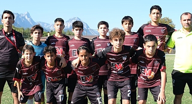 Kemer Belediye Spor fırtına gibi