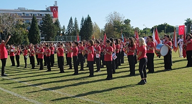Kemer’de Cumhuriyet Bayramı coşkusu