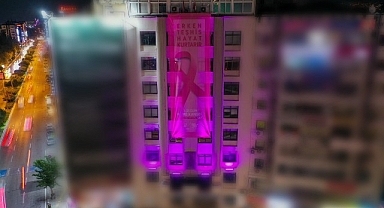Konak’ta pembe farkındalık