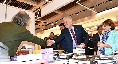 Lüleburgaz'da 2. Kitap ve Edebiyat Fuarı başladı