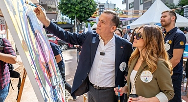 Mersinliler Kushimoto Sokak Sanatçıları Festivali’ne akın etti