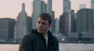 Netflix'in Başrolünde Gabriel Basso'ya Yer Veren Aksiyon Dolu Dizisi The Night Agent, Üçüncü Sezon Çekimlerine İstanbul'da Başlayacak