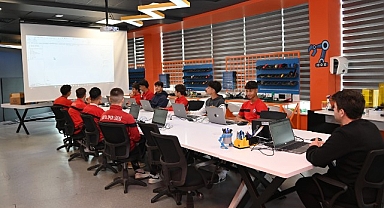 Selçuklu Gelişim ve Teknoloji Akademisi'nde Eğitimler Devam Ediyor