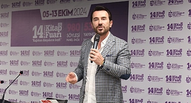 Uğur Arslan, Kocaeli Kitap Fuarı'nda sevenleriyle buluştu