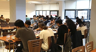 Üniversitelilerin Akşam Yemeği Çankaya Belediyesi'nden