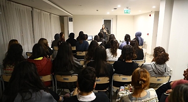 Antalya Büyükşehir Belediyesi'nden Kadına şiddete karşı eğitim dolu hafta