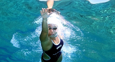 AXA Türkiye Milli Yüzücü Bengisu Avcı ile “Değerler Ortaklığı” Anlaşmasına İmza Attı