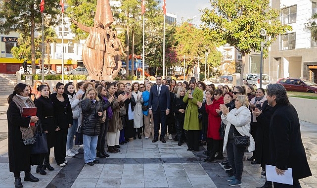 Balçova’dan kadın cinayetlerine tepki - Yiğit, yerel yönetim eşitlik belgesini imzaladı