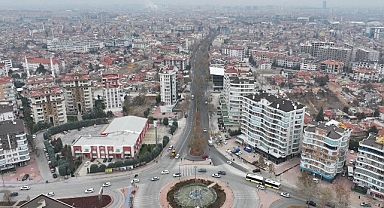 Başkan Altay: “Ahmet Özcan Caddesi’nde 2,6 KM’lik Sıcak Asfalt Çalışmasını Tamamladık”