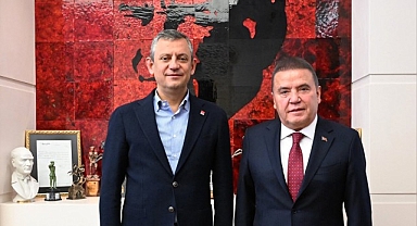 Başkan Böcek'ten CHP Lideri Özel'e ziyaret