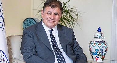 Başkan Tugay’dan açıklama “Güneş enerjisine de yenilenebilir enerji üretimine de elbette karşı değilim”